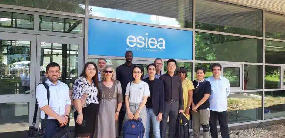 Une collaboration prometteuse de chercheurs, entre une université de Bangkok et l’Esiea de Laval