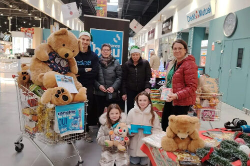 Solidarité de Noël, L’ESIEA Laval se mobilise avec les Pères Noël verts