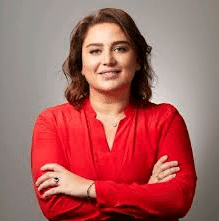 Siba Haidar, enseignante-chercheuse à l’ESIEA, co-signe une étude internationale sur l’IA et les biais