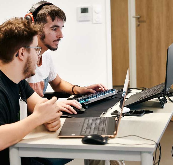 Étudiants ESIEA Dax