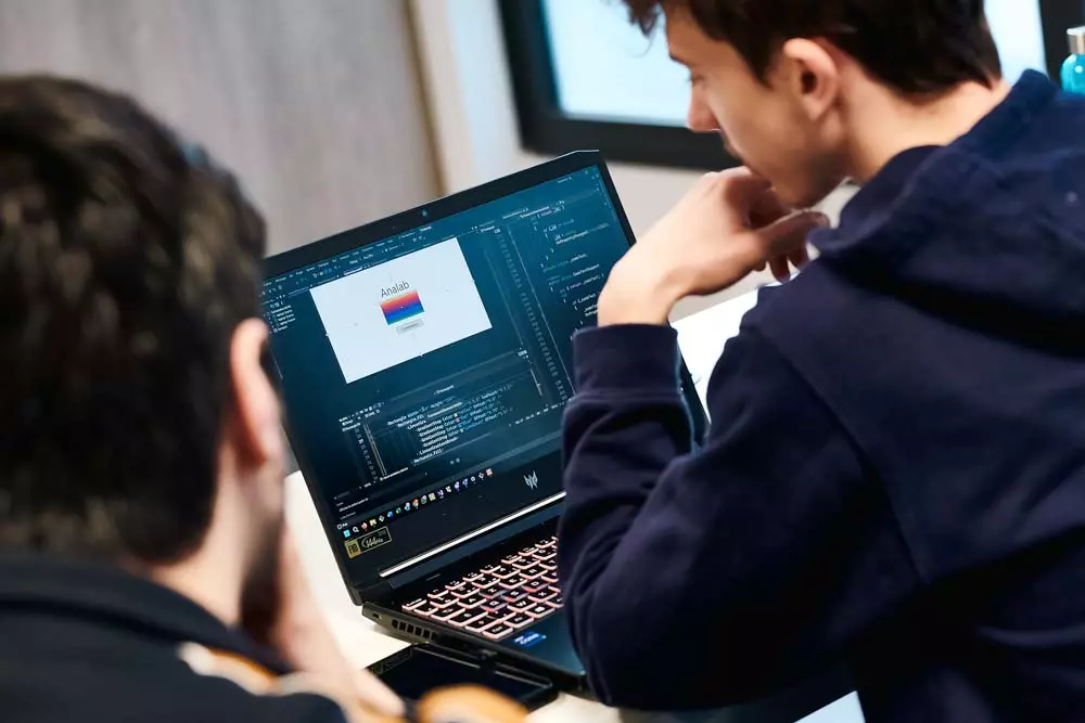 Étudiant ESIEA Dax