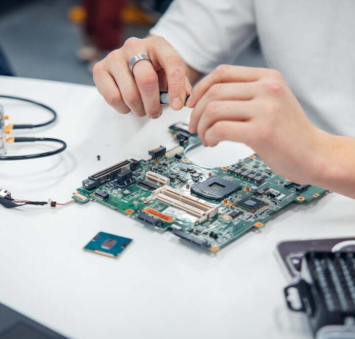 Cours électronique ESIEA Laval