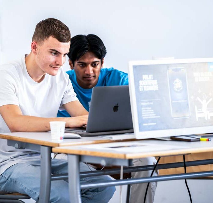 ESIEA Ivry, étudiants en intelligence artificielle