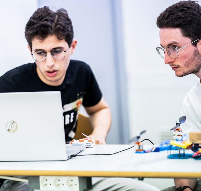 Étudiants ESIEA Ivry-sur-Seine