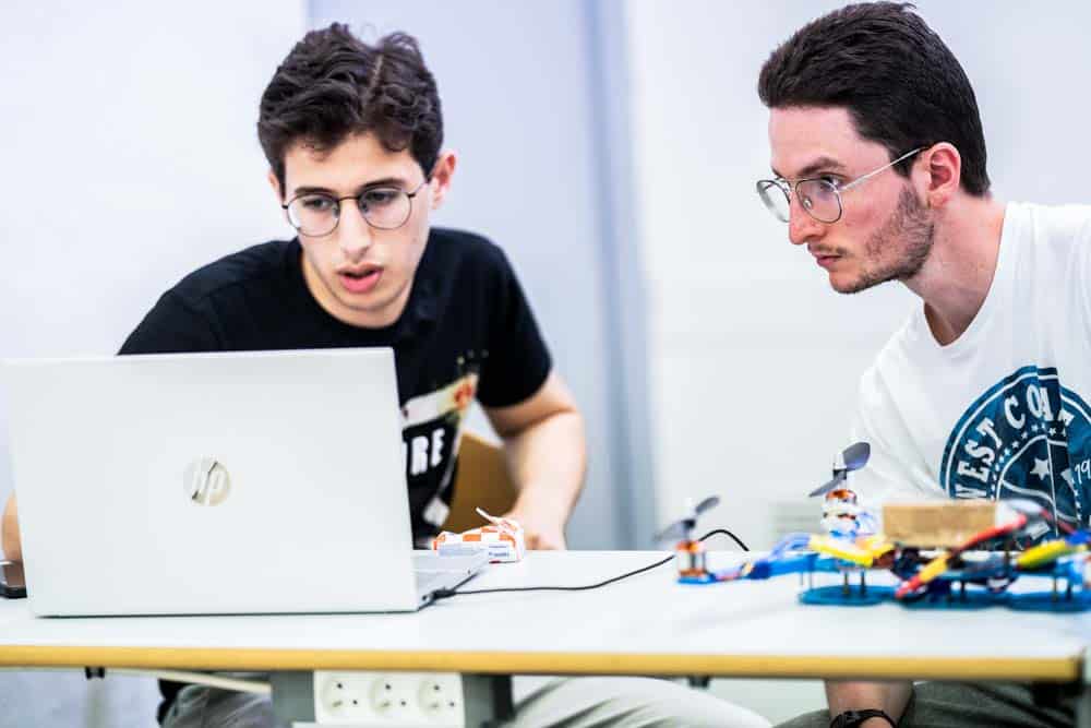 Étudiants ESIEA Ivry-sur-Seine