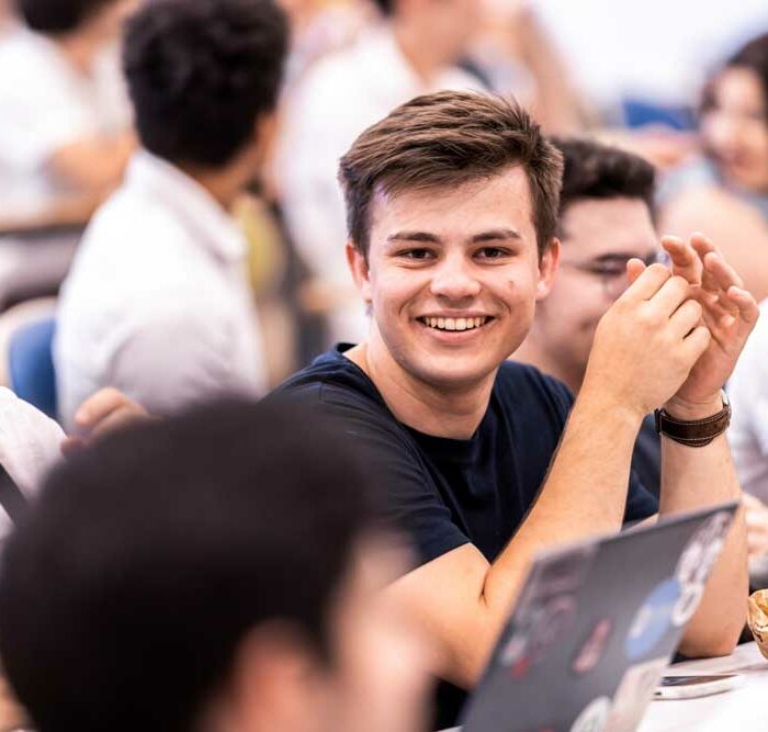 Étudiants ESIEA en intelligence artificielle