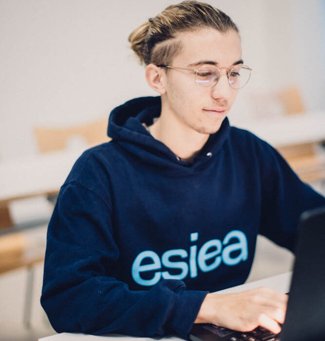 Alternance ESIEA
