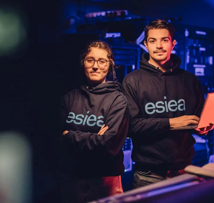 Étudiants ESIEA en cybersécurité