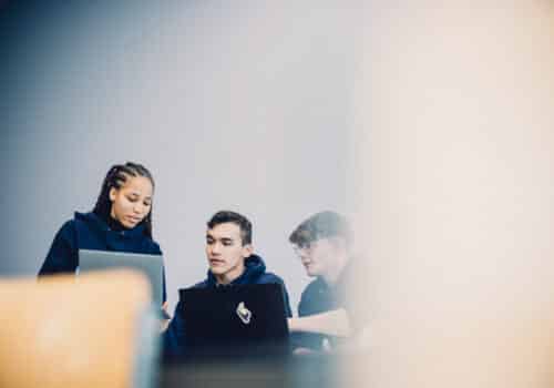 Combien gagne quelqu&rsquo;un qui a fait une formation en intelligence artificielle ?