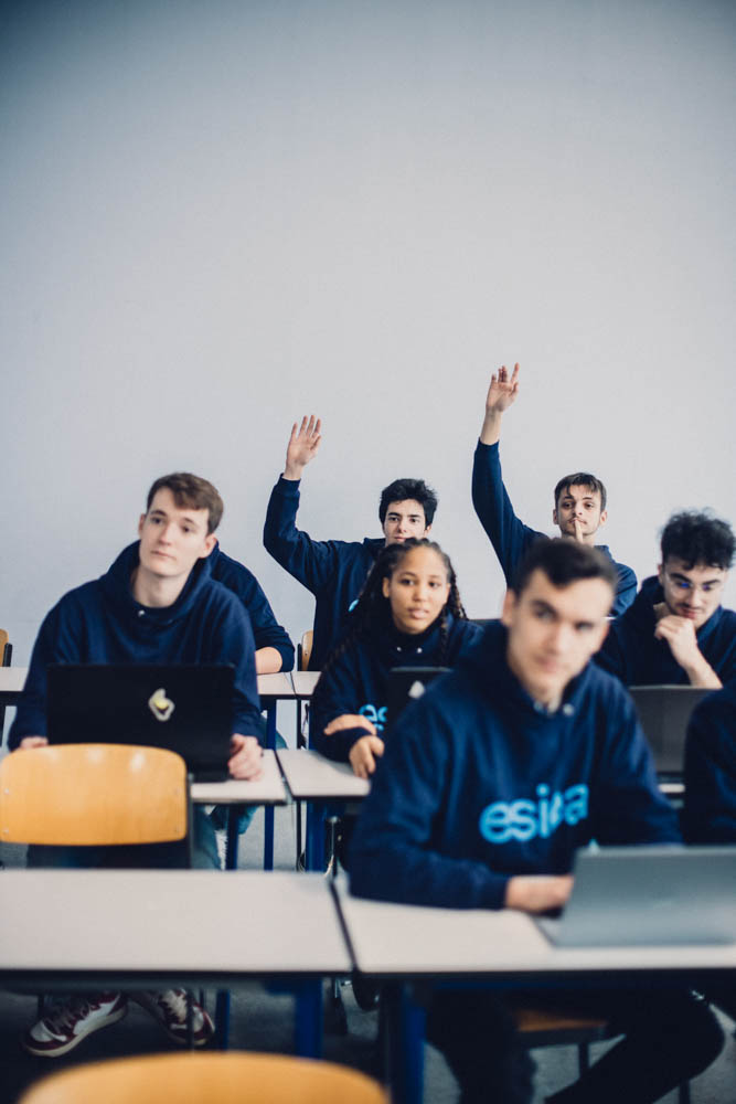 Étudiants de l'ESIEA Laval