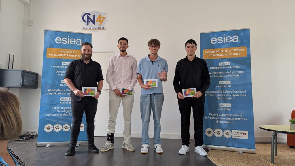 L'équipe IoTelligence lors du Techday de l'ESIEA Agen en Juillet 2025