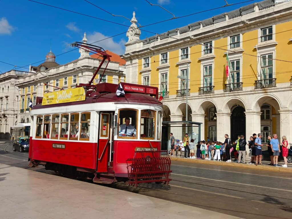 La conférence EDOC 2025 à eu lieu à Lisbonne.