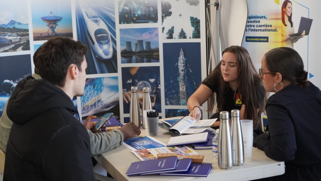 Forum stages 2025 à Ivry-sur-Seine