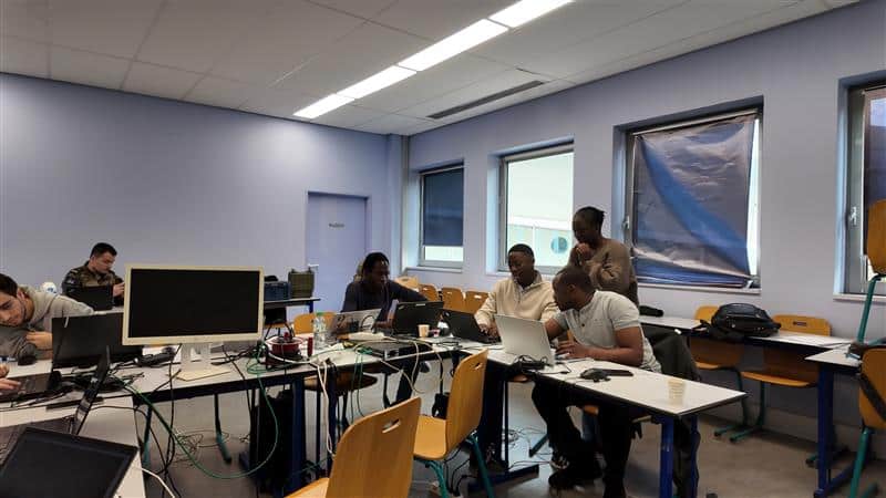 DefHack 2025, un exercice grandeur nature de cyberdéfense à l’ESIEA Laval