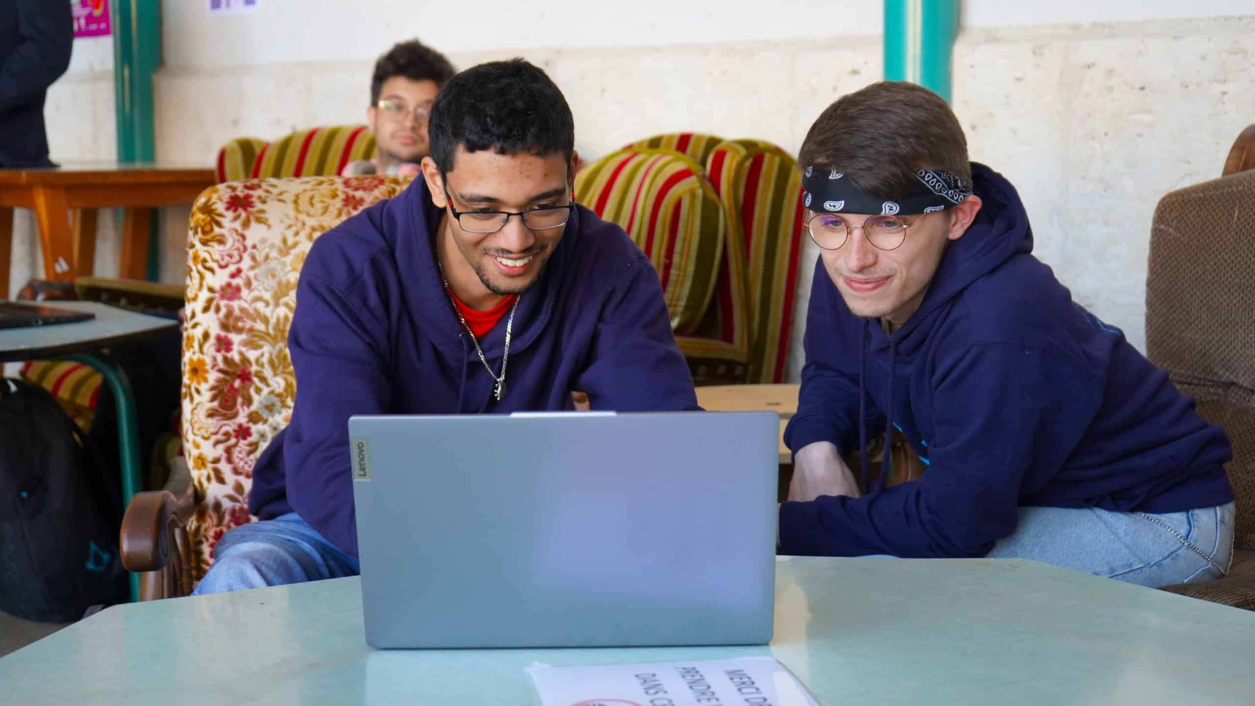 BTS en informatique ou Titre RNCP : le guide complet pour choisir sa formation Bac+2