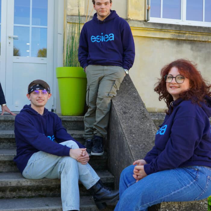 Étudiants de l'ESIEA Agen sur le Campus numérique 47