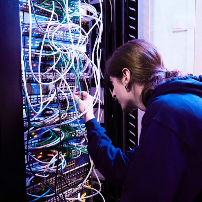 Technicien informatique à l'esiea Agen