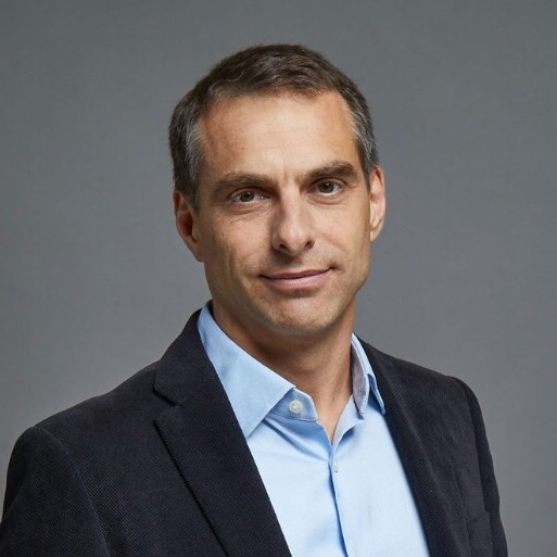 Michel Dubreuil (Alumni ESIEA 1999)