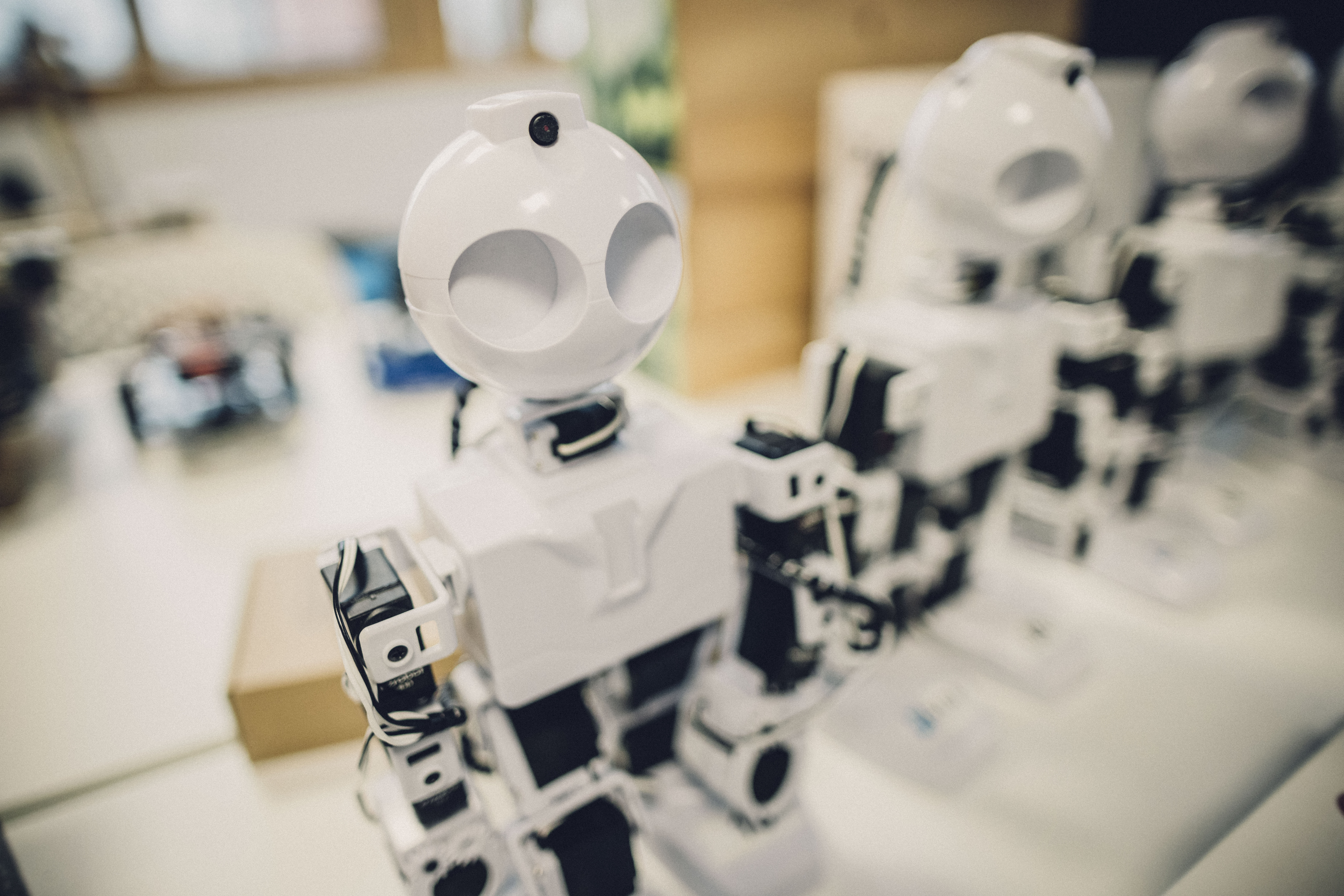 Des étudiants de l’ESIEA relèvent le défi de la Coupe de France de Robotique 2026