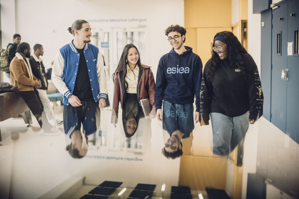 Étudiants de l'ESIEA Ivry-sur-Seine