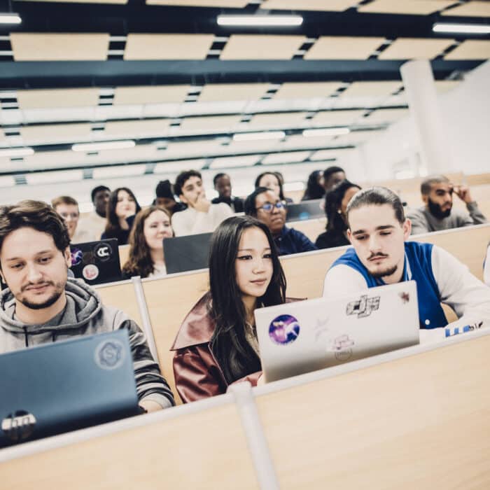 Étudiants de l'ESIEA Ivry-sur-Seine