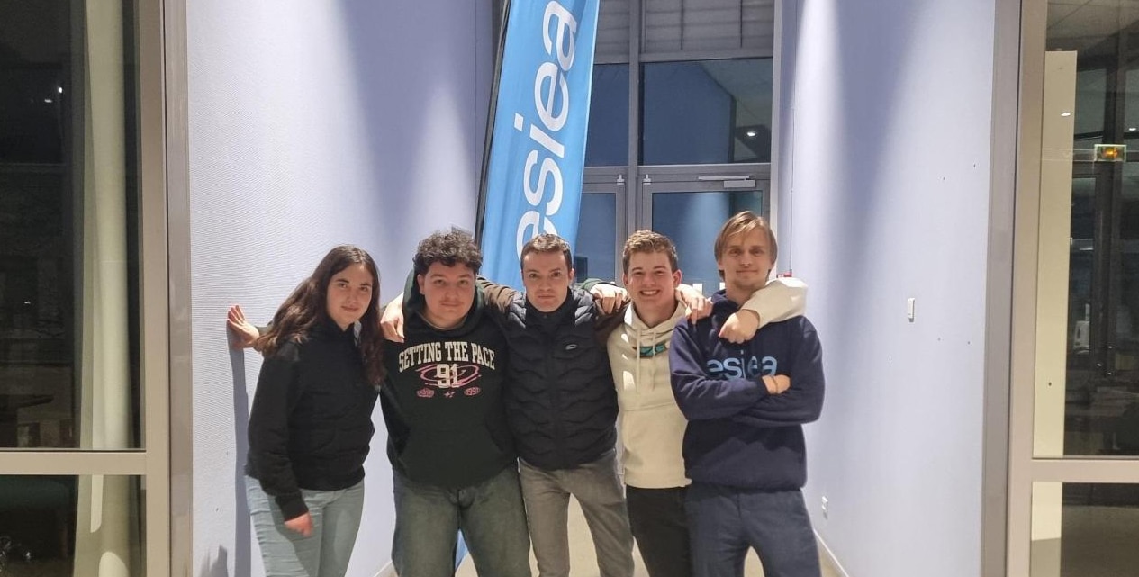 L&rsquo;équipe RED de l&rsquo;ESIEA Laval en finale du Dassault UAV Challenge 2026 