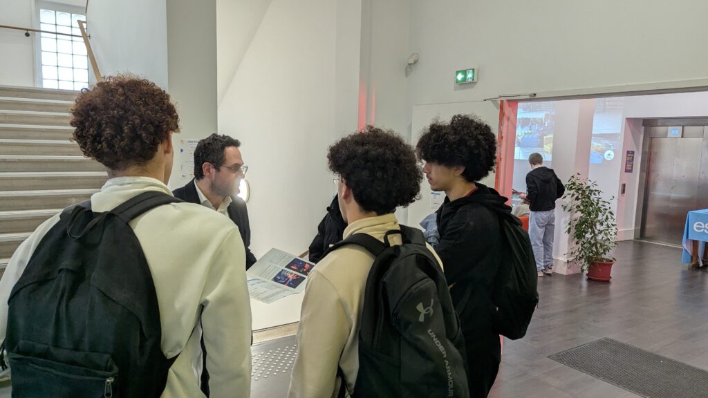 Présentation des programmes experts en informatique à Agen