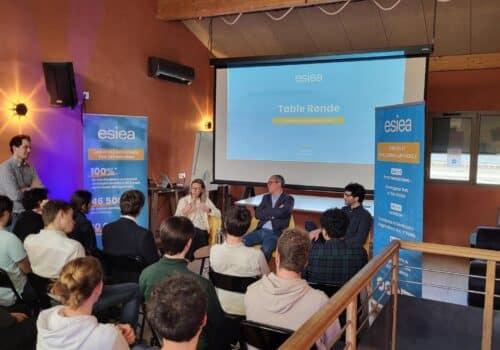 Étudiants et alumni de l’ESIEA réunis à Bordeaux pour une soirée d’échanges et de transmission 
