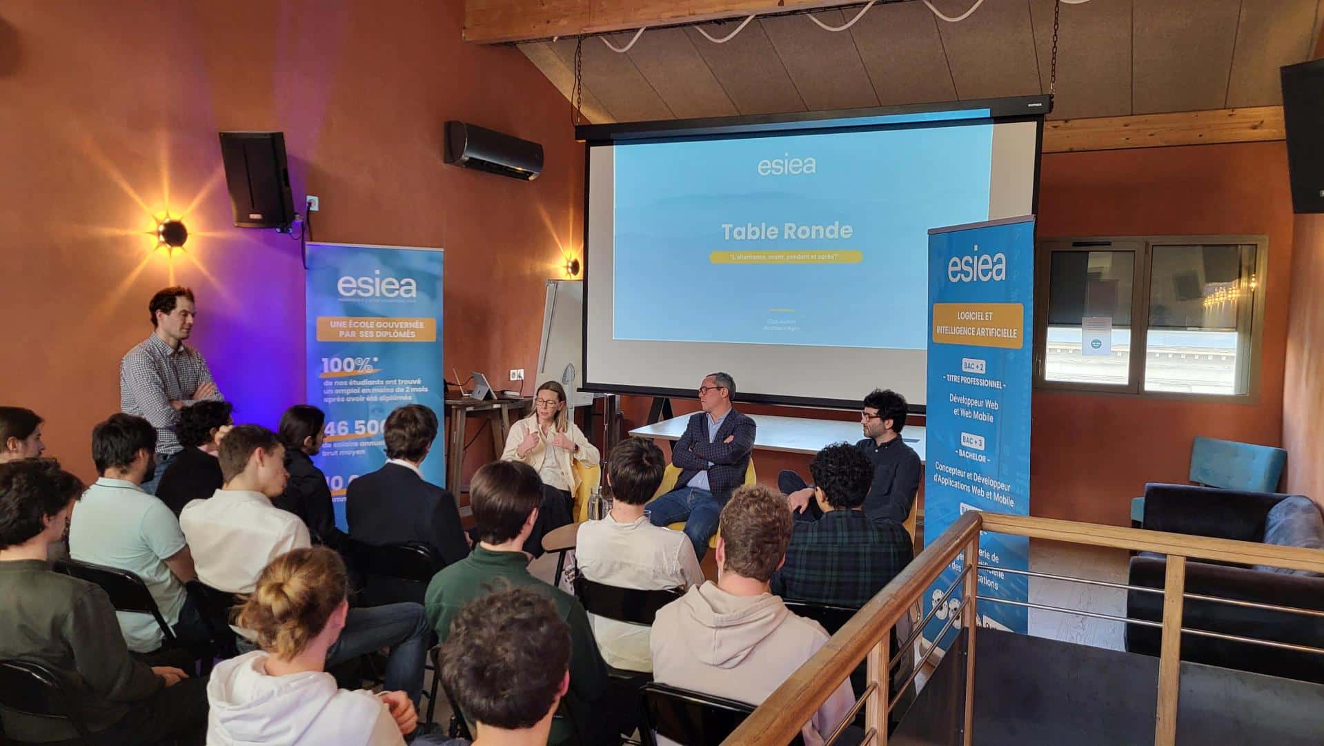 Étudiants et alumni de l’ESIEA réunis à Bordeaux pour une soirée d’échanges et de transmission 