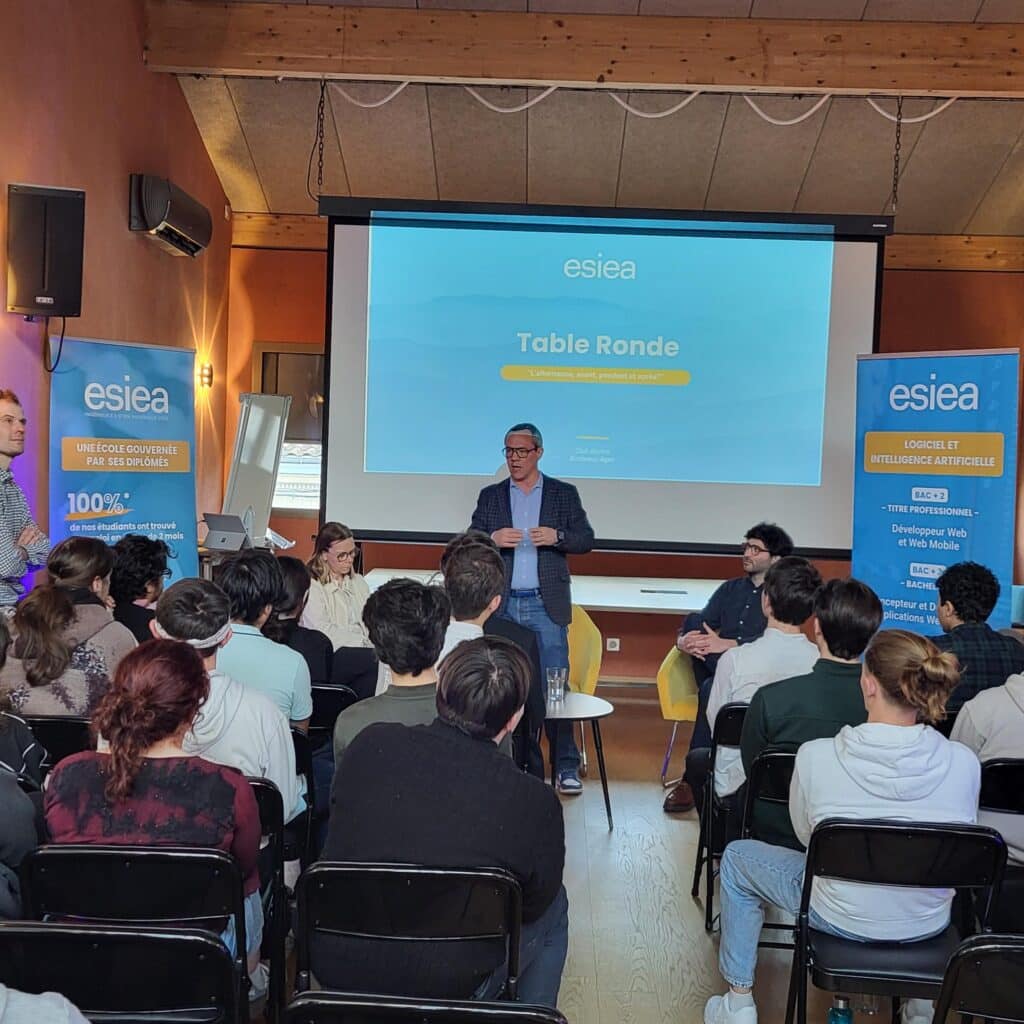 Table ronde diplômés et étudiants experts d'Agen