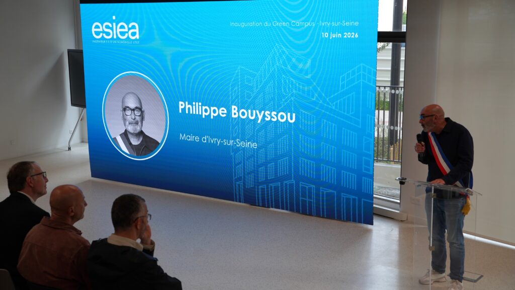 Philippe Bouyssou, maire d'Ivry-sur-Seine