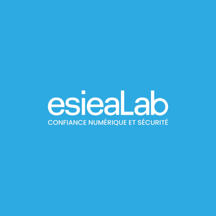 ESIEALAB_-_Logos_CNS_Logo_ESIEALAB_-_blanc_fond_bleu-carre