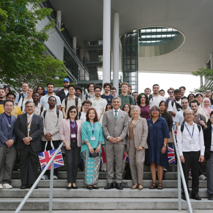 Service international de l'ESIEA, étudiants de l'ESIEA avec l'équipe et les étudiants de Heriott Watt en Malaysie