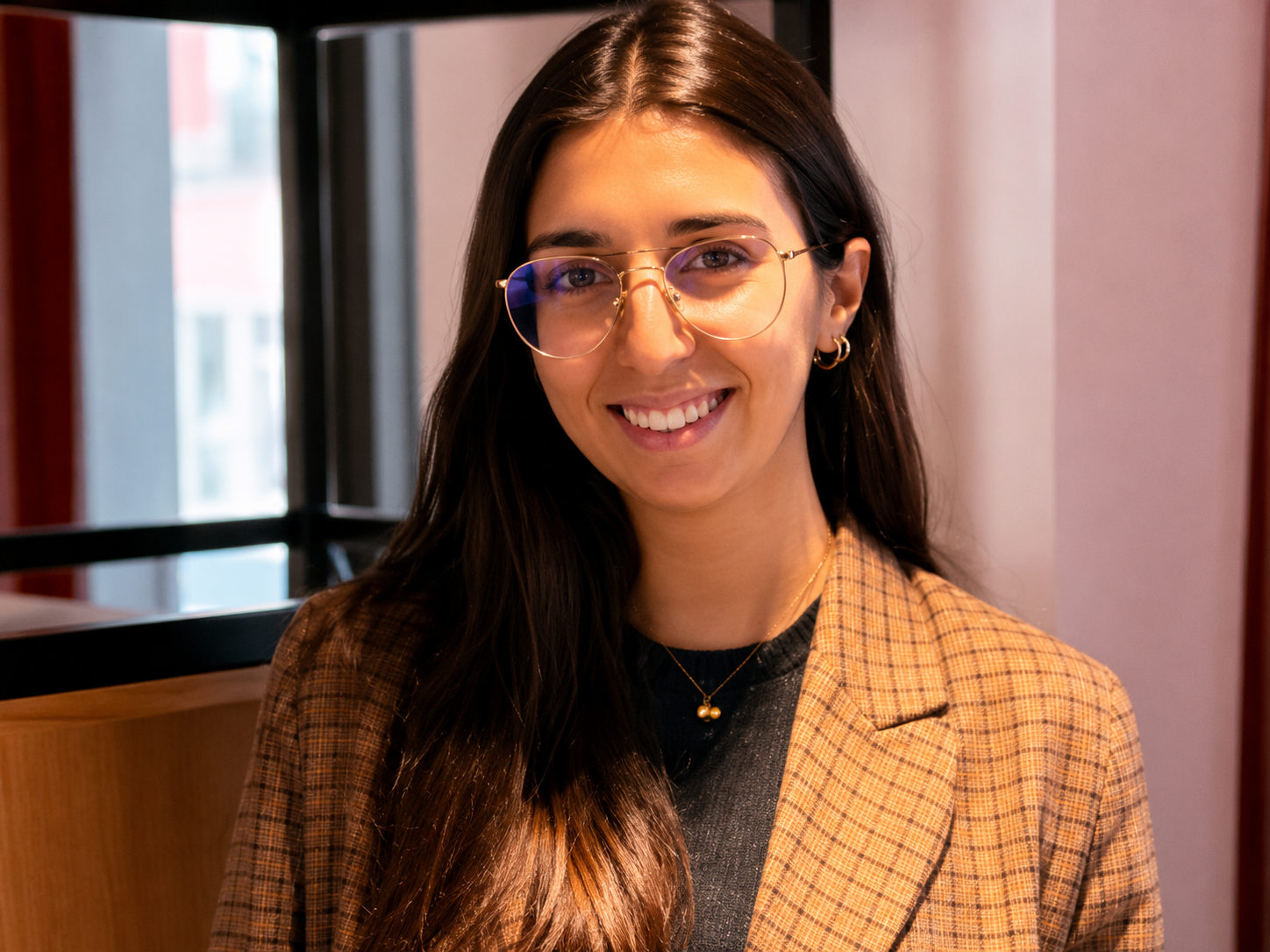 Victoria Nadjar, diplômée de l'ESIEA, récompensée pour ses projets d'intelligence artificielle chez LVMH