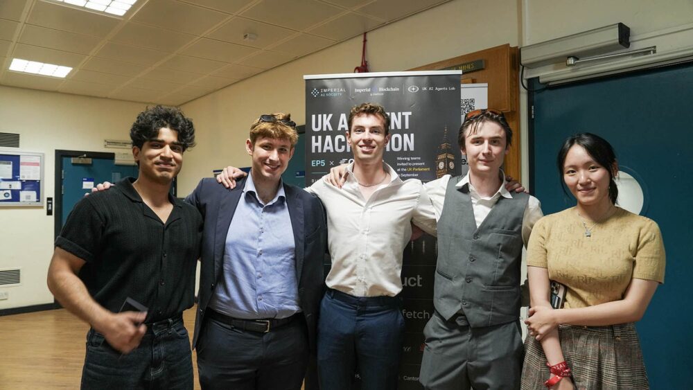 Des étudiants de l’ESIEA décrochent la 2e place du hackathon UK AI Agent