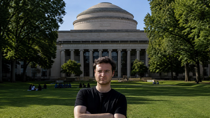 De l’ESIEA au MIT : le parcours d’Augustin Morieux, ingénieur et entrepreneur dans l’intelligence artificielle