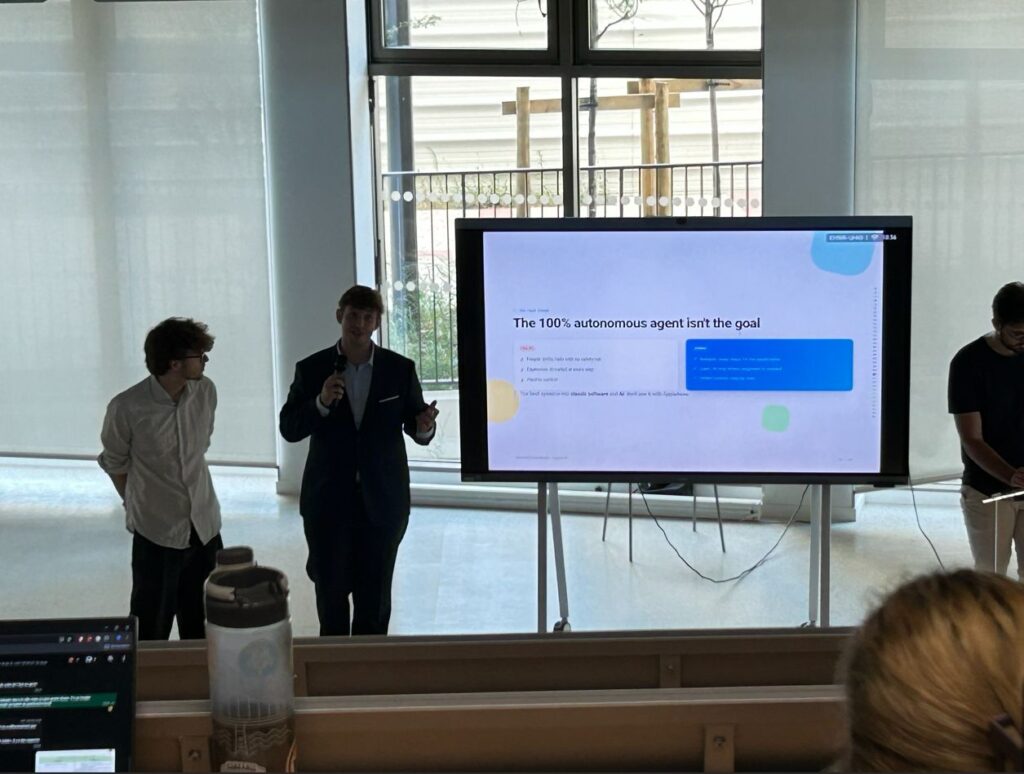 Intervention d’un membre du GDG ESIEA sur les agents autonomes