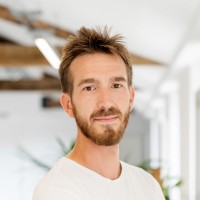 Portrait d’Alexandre Cognard, alumni ESIEA et cofondateur de Vestiaire Collective