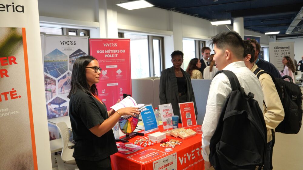 Forum Stages 2026 : 16 entreprises rencontrent les étudiants de l’ESIEA