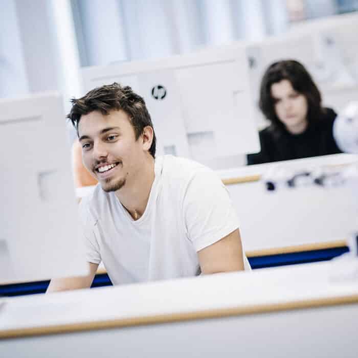 Étudiants ingénieurs de l'ESIEA Laval