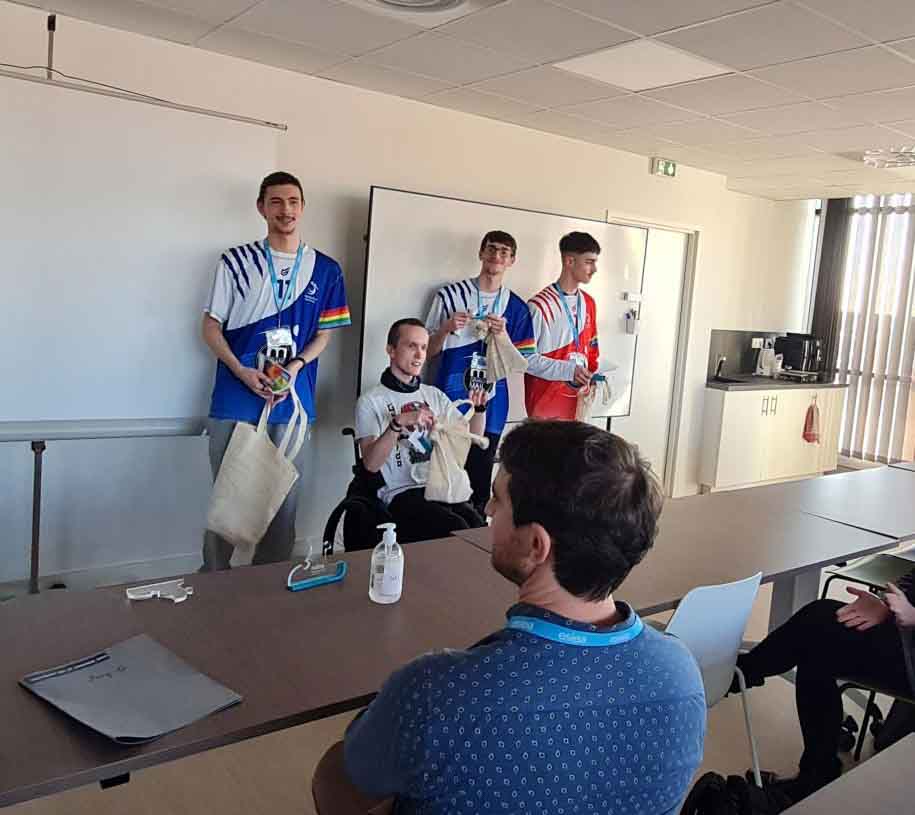Front Hand, 1er à la présentation des projets informatiques de Dax