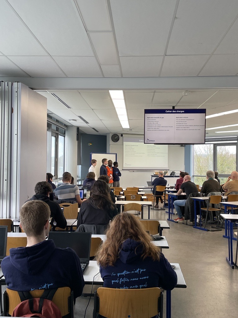 La balance connectée, un projet étudiants ESIEA & ESTACA
