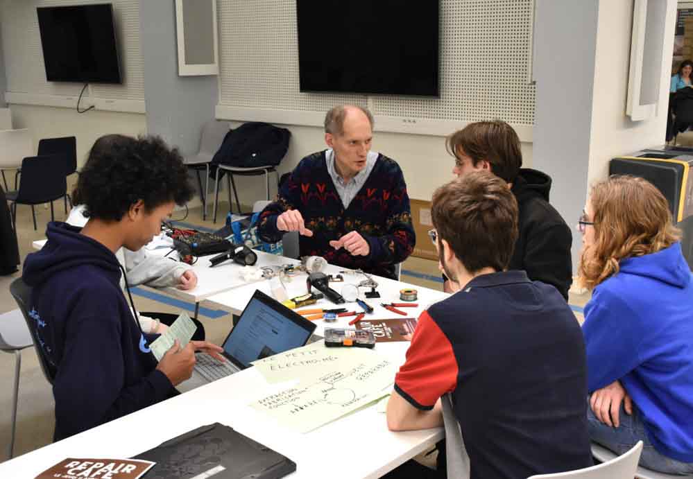 Formation Repair café à l'ESIEA Ivry-sur-Seine