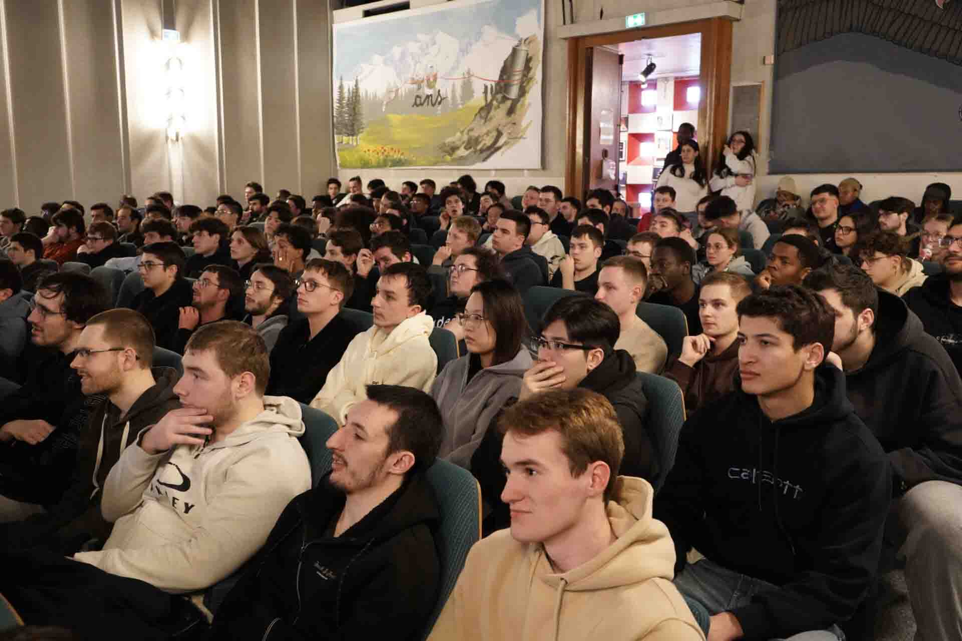 Colloque ESIEA 2024 Conférence étudiants