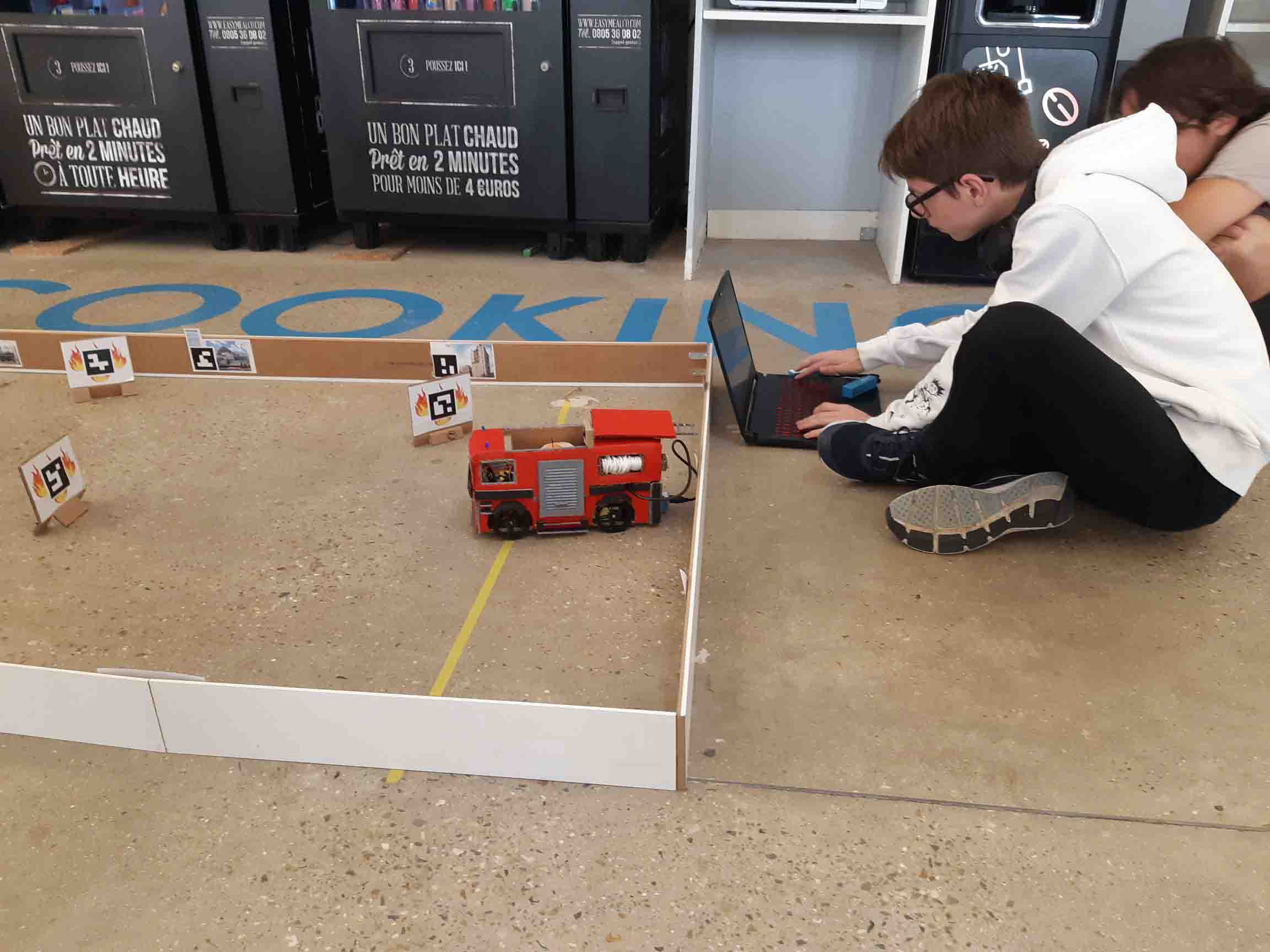 Projet Fil rouge robot pompier 2023