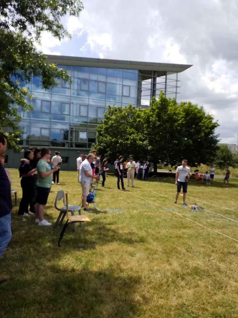 Étudiants de l'ESIEA Laval lors du projet Fil rouge 2023