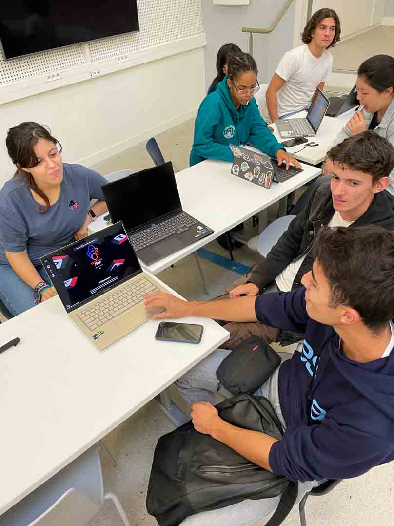 L'association KPS en atelier auprès d'étudiants de l'ESIEA
