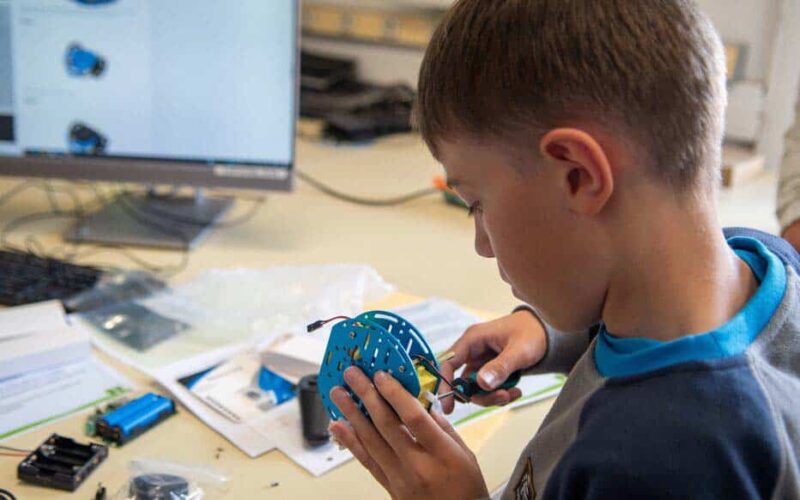 L&rsquo;ESIEA et Science & Vie Junior : ensemble pour encourager l’innovation des jeunes talents