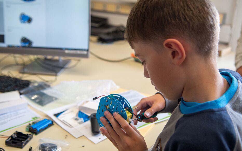 L’ESIEA et Science & Vie Junior : ensemble pour encourager l’innovation des jeunes talents