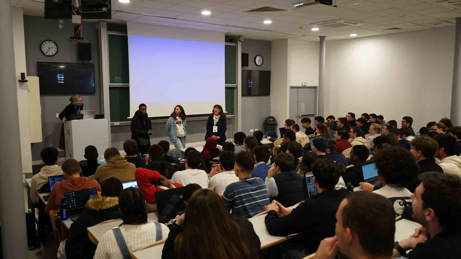 International Day à l’ESIEA, la journée dédiée aux études à l’étranger !